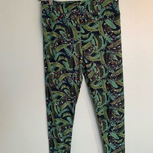 Lularoe Christmas leggings